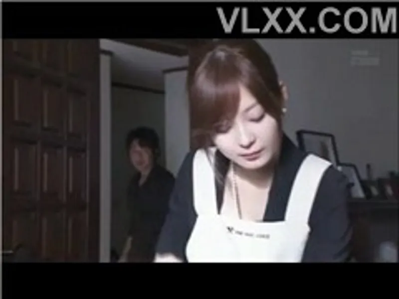 ông xã đi công việc, người vợ ở nhà bị chồng mới cưới của chị gái cưỡng hiếp